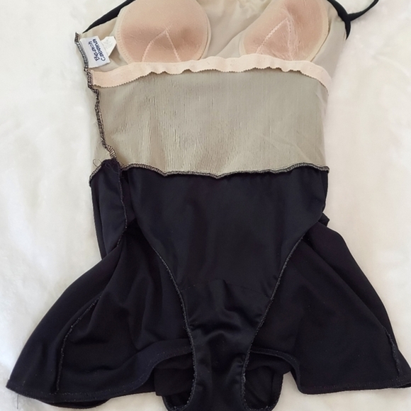 Vintage Beach Cabana Black White Swim Dress Swimsuit One Piece - Picture 9 of 16